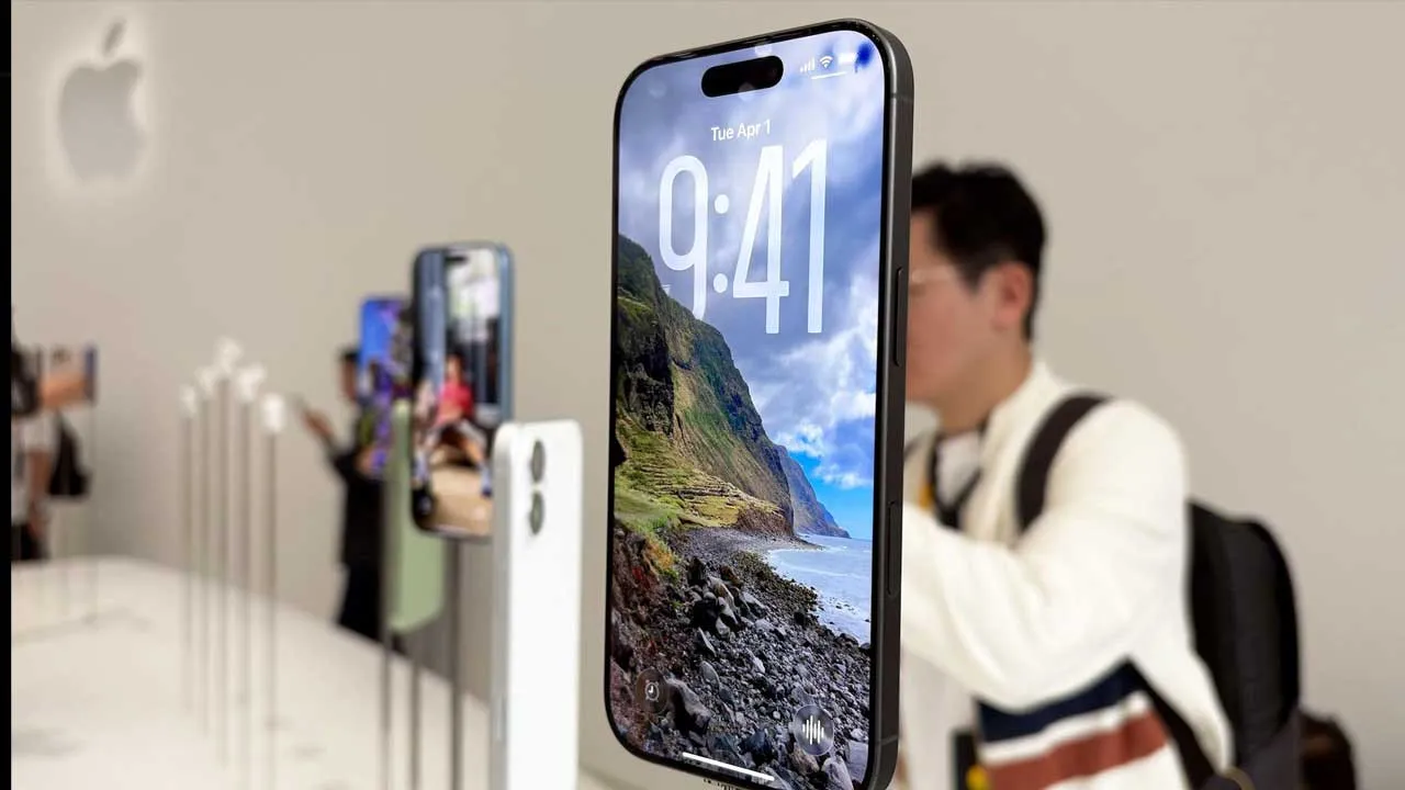 iPhone 17 özellikleri neler, Türkiye fiyatı ne kadar? 120Hz ekran, kamera yükseltmeleri